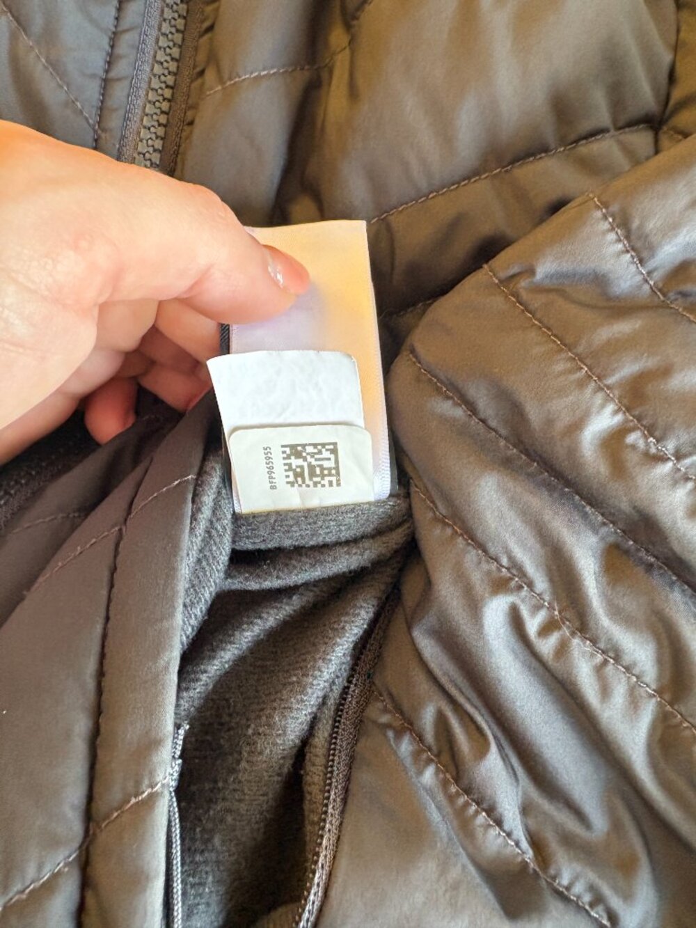 The North Face Mossbud Insulated Reversible Parka - Picture 6 of 10